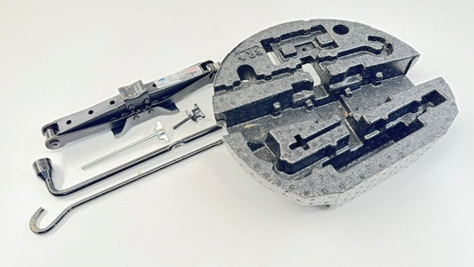 84540TK8AA003 / 84540-TK8A-A003 11-22 HONDA ODYSSEY EMERGENCY SPARE TIRE WHEEL CAR JACK TOOL KIT ASSEMBLY OEM