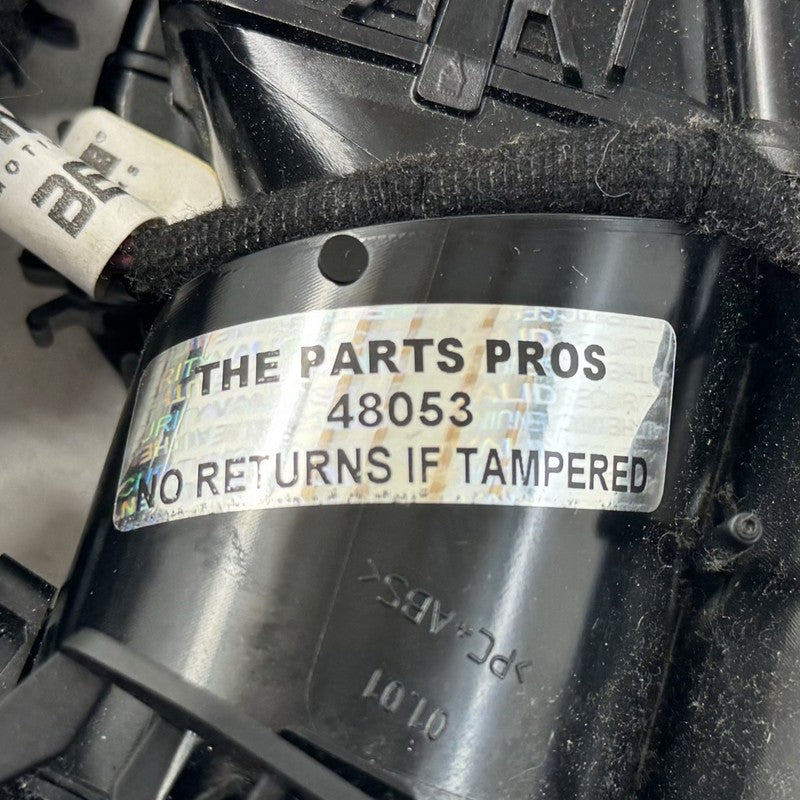 64229166891 11-16 BMW M5 528 535 550 F10 Center Dash A/C Air Vent Grille Black OEM