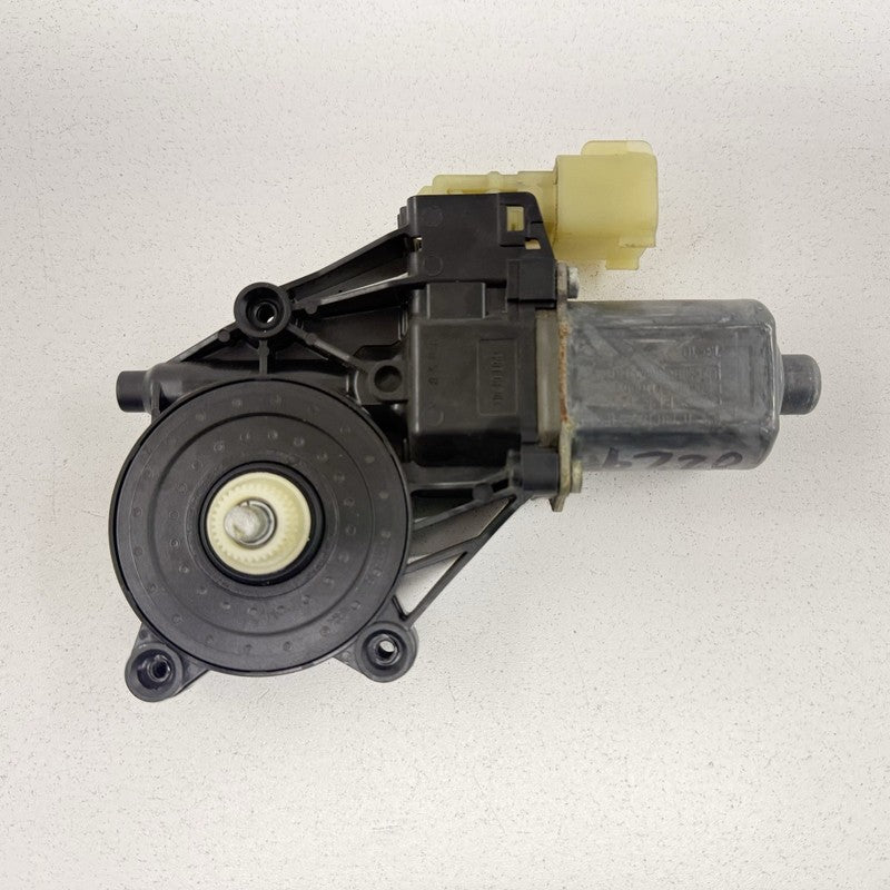 E 840 368 002 / E840368002 14-24 Maserati Ghibli Right Front Or Right Rear Door Window Regulator Motor OEM