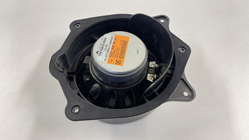 2218208002 / 2218208002 / A 221 820 80 02 8002 10-13 MERCEDES BENZ W221 S CLASS LEFT OR RIGHT REAR DOOR SPEAKER 22182080