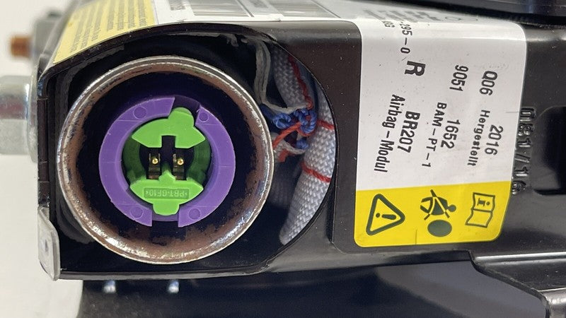 2078605402 / A2078605402 / A 207 860 54 02 5402 10-17 MERCEDES BENZ E550 W207 RIGHT FRONT LOWER SEAT AIRBAG AIR BAG SRS 