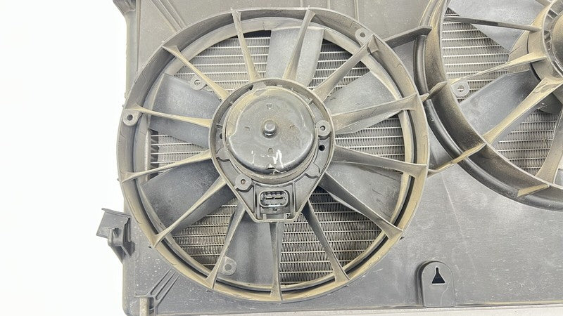 52470605 01-04 CHEVROLET CORVETTE C5 Z06 MANUAL RADIATOR CONDENSER FAN ASSEMBLY OEM