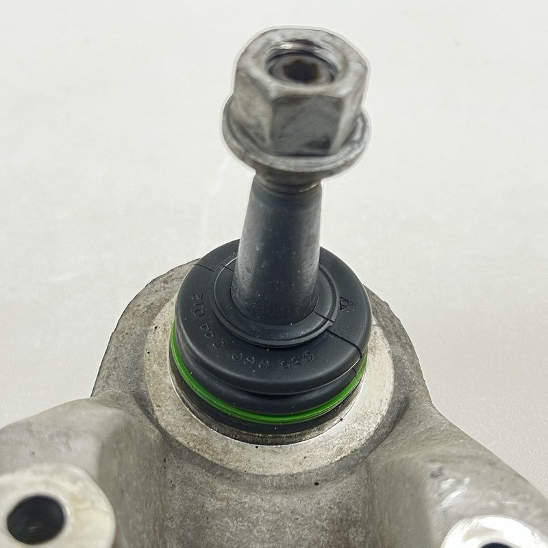 10237238 01-04 CORVETTE C5 Z06 RIGHT FRONT SPINDLE KNUCKLE HUB WITH CONTROL ARM SET OEM