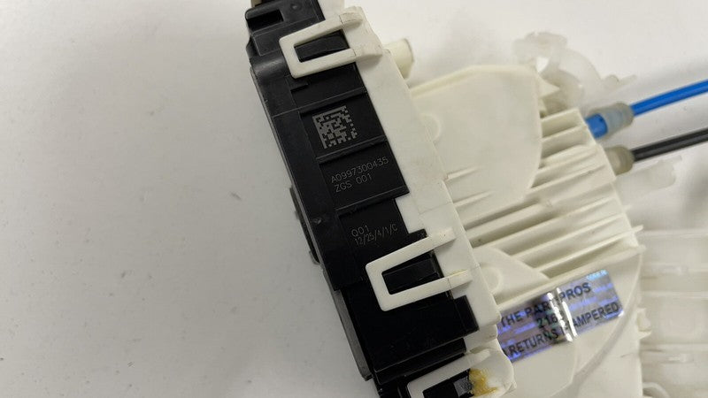 0997300435 / A0997300435 / A 099 730 04 35 0435 08-14 MERCEDES BENZ W204 W212 C E CLASS RIGHT REAR DOOR LOCK LATCH ACTUA