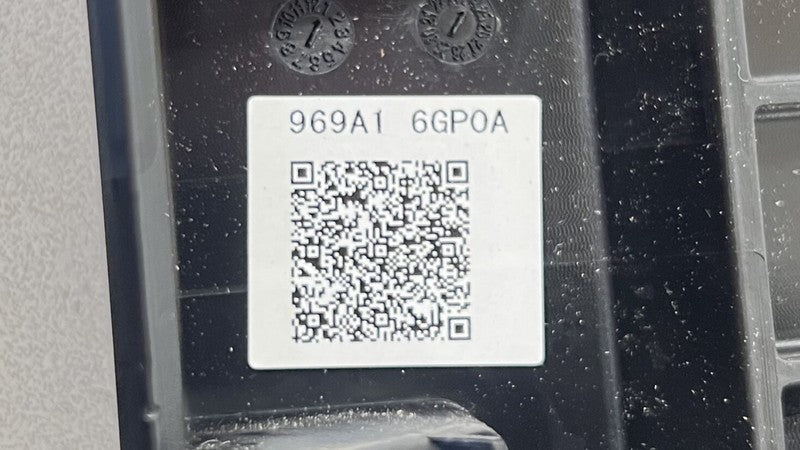 96972-6GP0A / 96972 6GP0A / 969726GP0A 22-25 NISSAN Z CENTER CONSOLE TRAY COVER TRIM WITH RUBBER MAT OEM