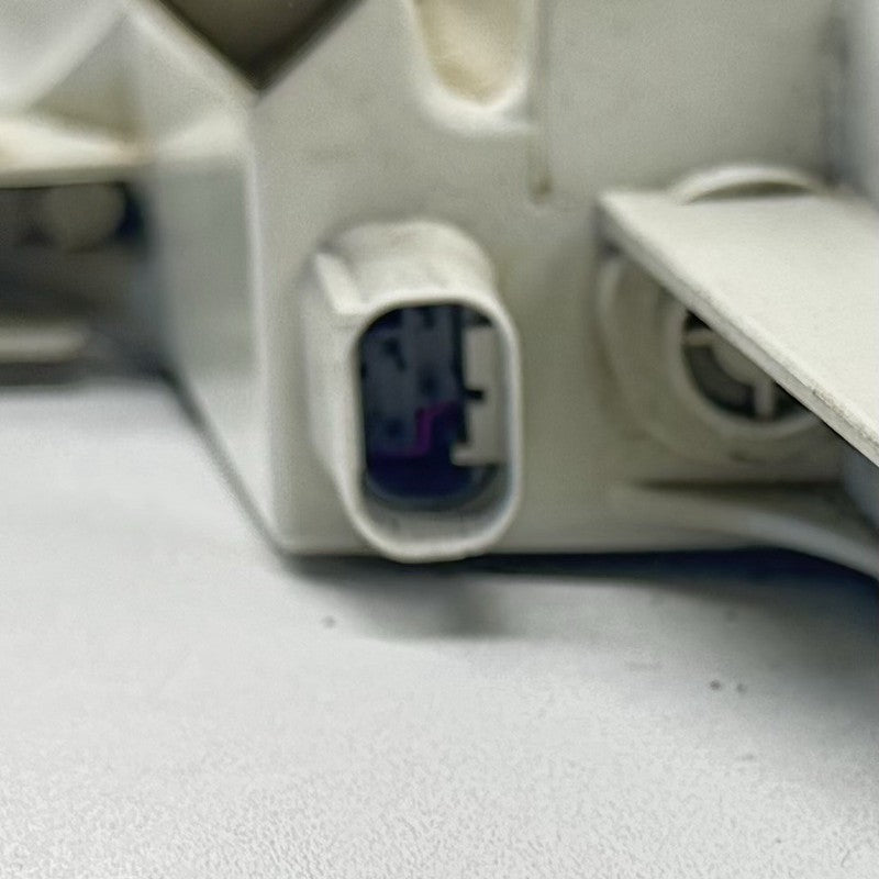 7 176 872 / 7176872 08-10 BMW M6 E63 E64 RIGHT FRONT TURN SIGNAL DRL DAY TIME RUNNING LIGHT LAMP OEM