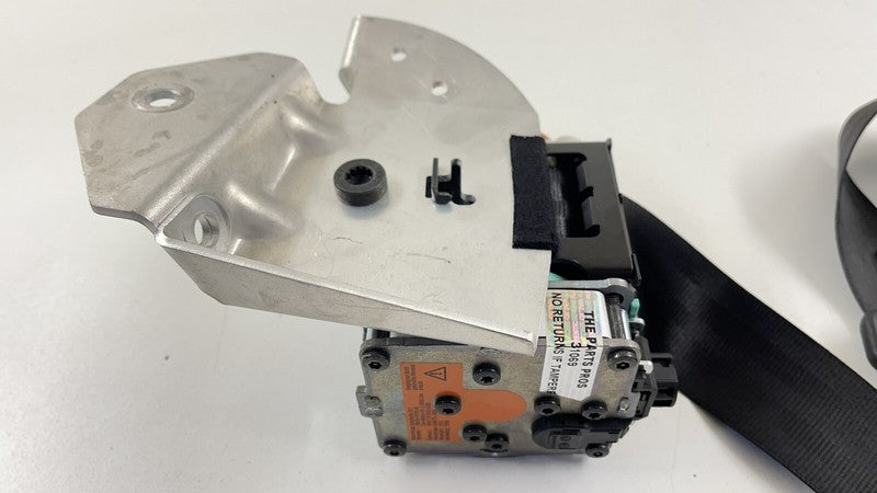 427 857 776 / 427857776 11-15 AUDI R8 SPYDER PASSENGER RIGHT FRONT SEATBELT SEAT BELT RETRACTOR OEM