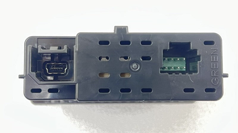 284H3-6RA2A / 284H3 6RA2A / 284H36RA2A 22-25 NISSAN Z DUAL INPUT USB AND TYPE C CHARGING PORT 284H3-6RA2A OEM