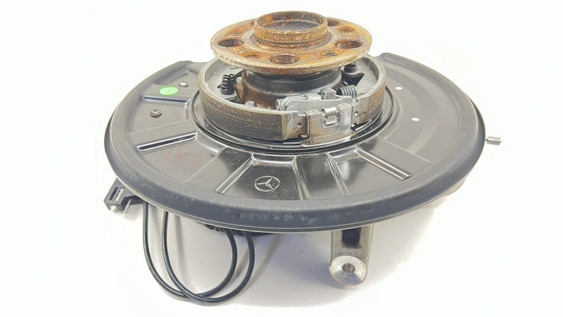 A 212 540 26 05 2605 / A2125402605 / 2125402605 12-18 MERCEDES BENZ CLS550 W218 DRIVER LEFT REAR SPINDLE KNUCKLE HUB BEA