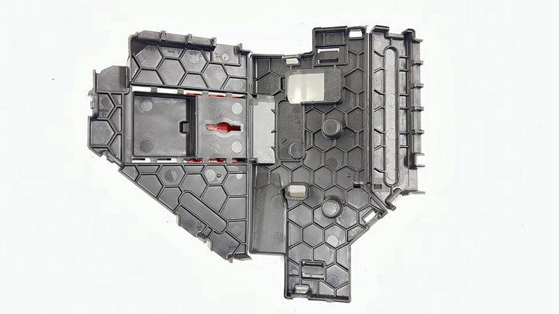 A 205 540 17 50 1750 / A2055401750 / 2055401750 15-21 MERCEDES-BENZ C63S W205 ENGINE BAY FUSE RELAY JUNCTION BOX OEM