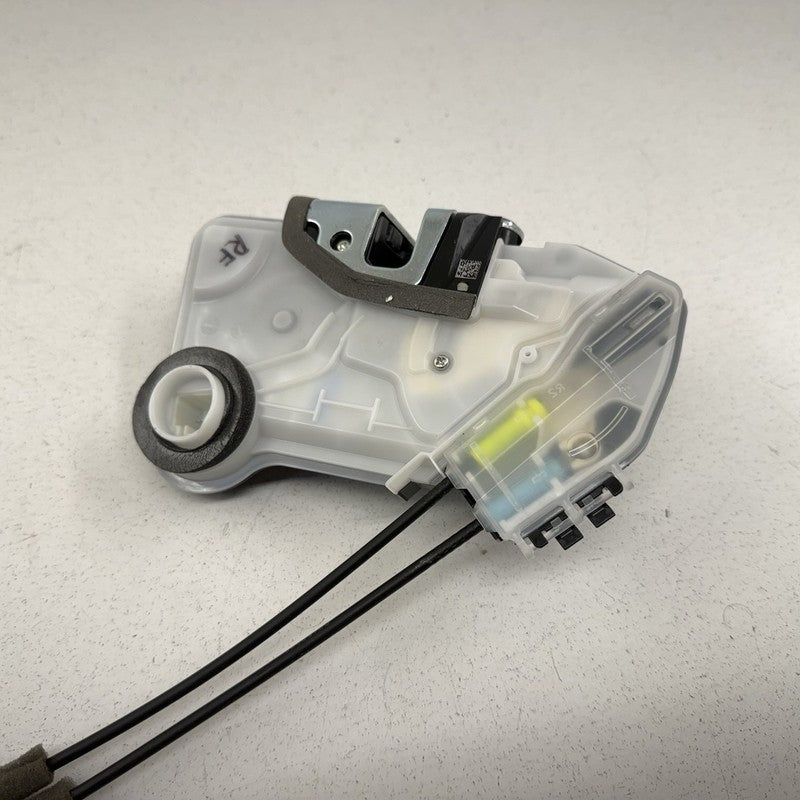 21-26 Lexus IS300 IS350 IS500 Passenger Right Front Door Latch Lock Ac