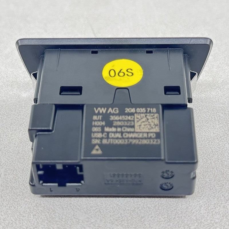 2G6-035-718 / 2G6.035.718 / 2G6 035 718 / 2G6035718 22-25 VOLKSWAGEN GOLF R MK8 REAR CENTER CONSOLE DUAL USB PORT CHARGE