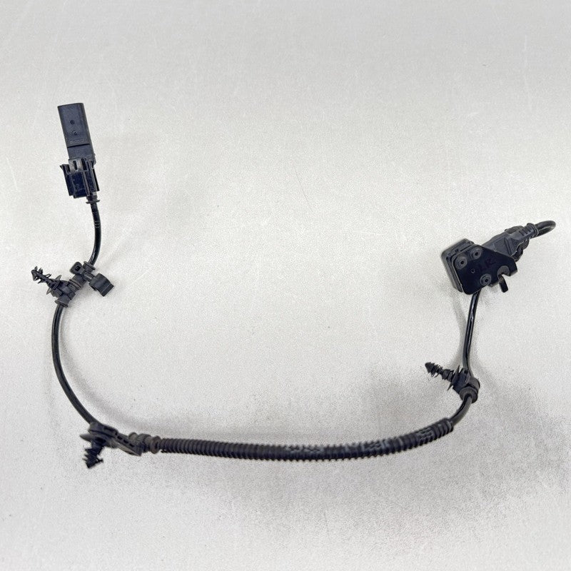 8679 3466 / 86793466 22-25 CADILLAC CT5 V BLACKWING LEFT REAR ACCELEROMETER WIRE SENSOR 86793466 OEM