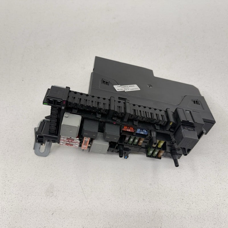 10-18 Mercedes W212 W218 CLS550 E550 Rear SAM Module Relay Fuse Box OE