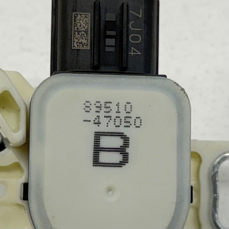 89510-47050 / 89510 47050 / 8951047050 12-17 Toyota Prius V Brake Pedal Throttle Position Travel Sensor OEM