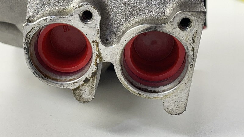 4S0.115.373.F / 4S0 115 373 F / 4S0115373F 17-22 AUDI R8 PLUS OIL DRY SUMP CONTAINER RESERVOIR TANK BOTTLE W/ CAP OEM