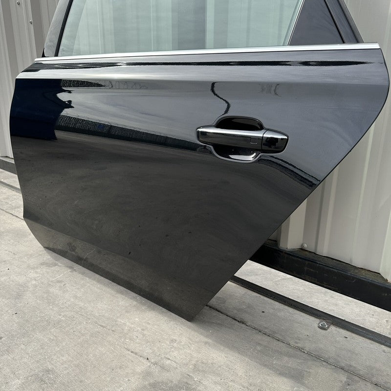 4H4 861 333 QBC / 4H4 861 333 / 4H4861333 11-18 AUDI A8L DRIVER LEFT REAR DOOR COMPLETE W/ GLASS PHANTOM BLACK PEARL OEM