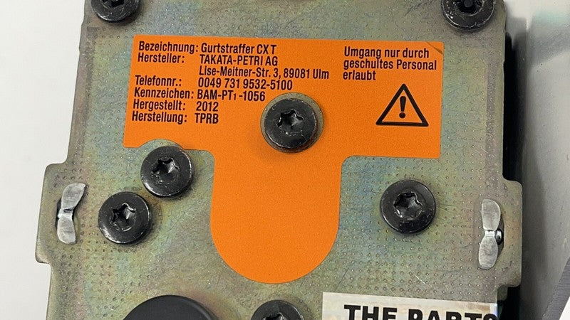 427 857 775 / 427857775 11-15 AUDI R8 SPYDER DRIVER LEFT FRONT SEATBELT SEAT BELT RETRACTOR OEM