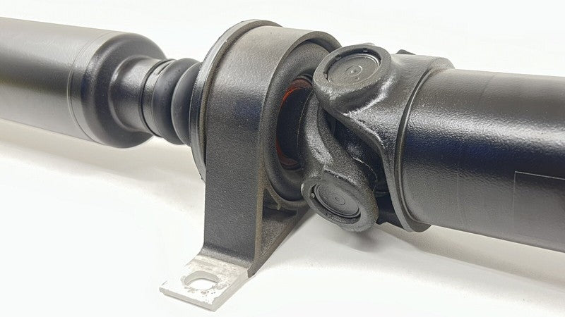 8551 4210 / 85514210 22-24 CADILLAC CT5 V BLACKWING DRIVESHAFT DRIVE SHAFT PROPELLER LINE CARRIER OEM