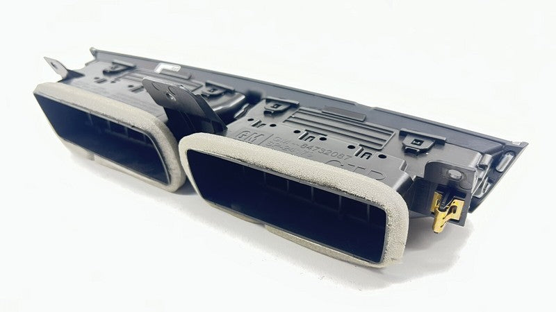 8473 2087 / 84732087 22-24 CADILLAC CT5 V BLACKWING CENTER DASH AIR VENT GRILLE GRILL TRIM BLACK OEM