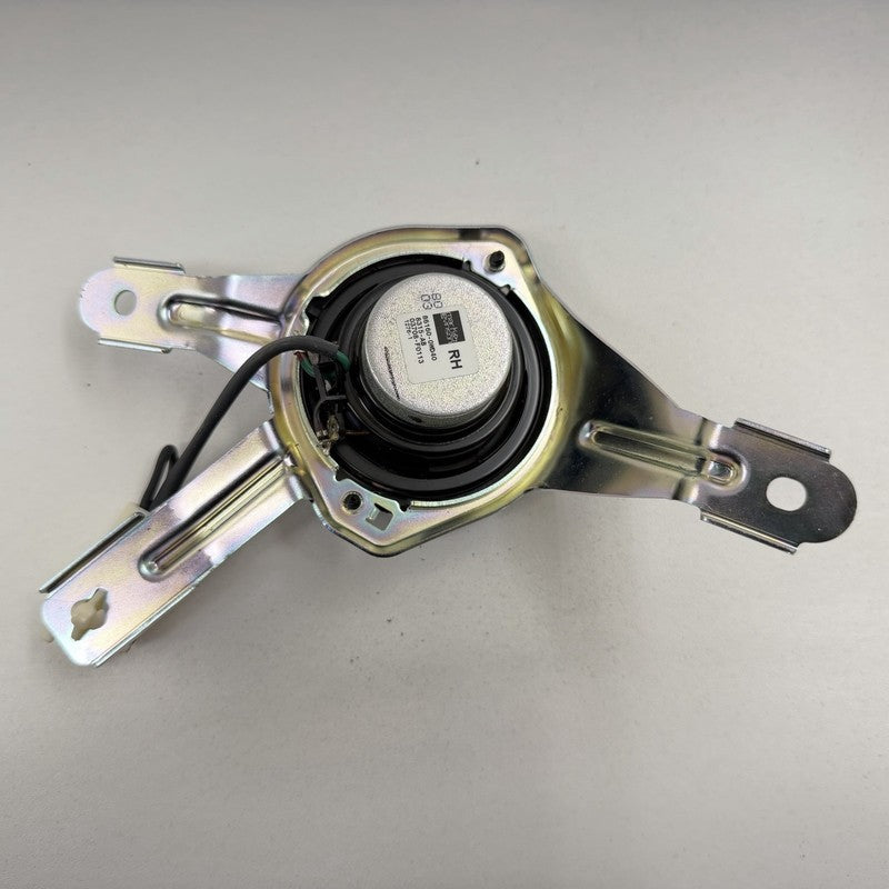 86160-0WD40 / 86160 0WD40 / 861600WD40 06-10 Lexus IS250 IS350 IS F Front And Rear Door Speakers Mark Levinson OEM