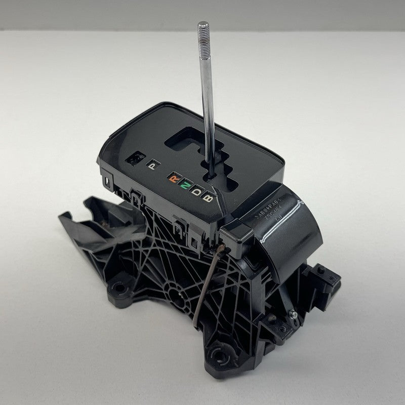 08-13 Toyota Highlander Gear Box Selector Shift Shifter Lever Assembly OEM