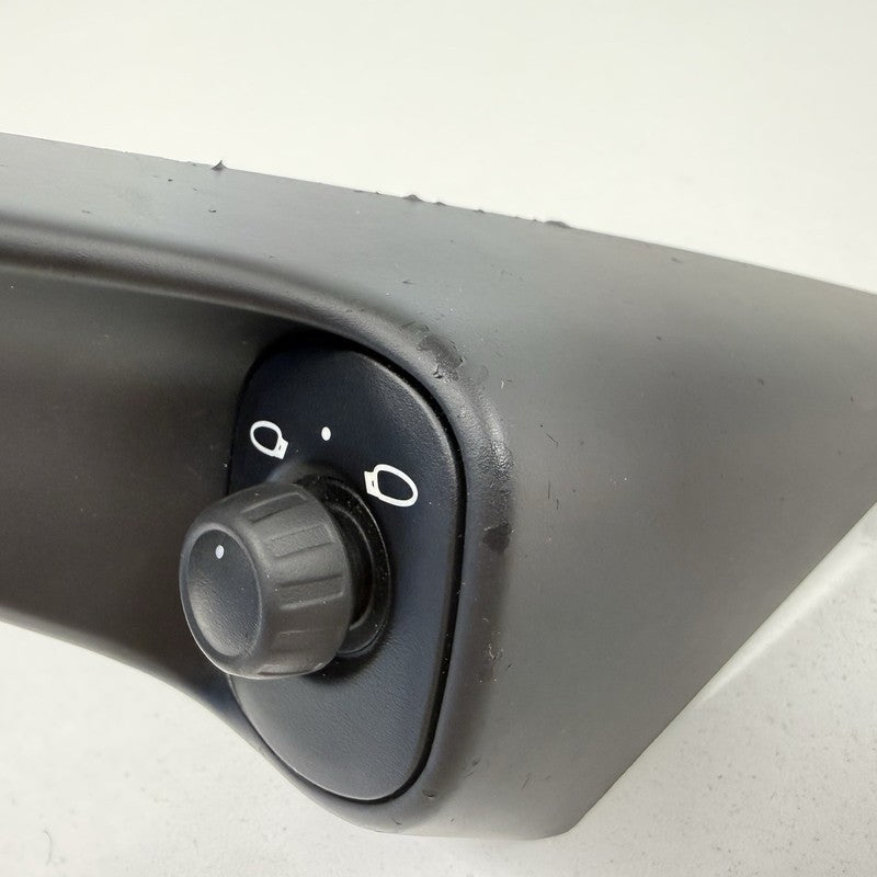 997 613 241 00 / 99761324100 05-12 Porsche 911 997 Boxster Cayman 987 Door Mirror Switch W/ Surround Trim OEM