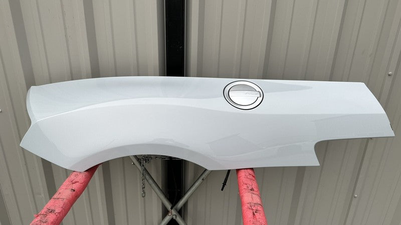 427 809 606 / 427809606 / 427.809.606 12-15 AUDI R8 SPYDER PASSENGER RIGHT REAR UPPER QUARTER PANEL ASSEMBLY WHITE OEM