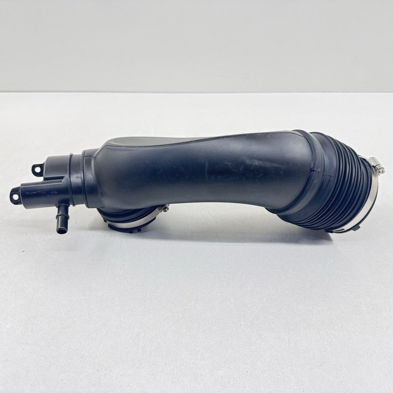 84373674 22-25 CADILLAC CT5 V BLACKWING AIR CLEANER BOX FILTER AIR INTAKE DUCT TUBE OEM