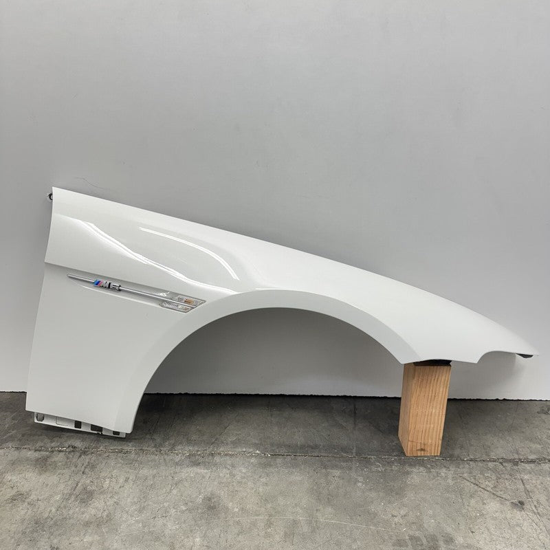06-10 BMW M6 E63 E64 PASSENGER RIGHT FRONT FENDER PANEL ALPINE WHITE OEM