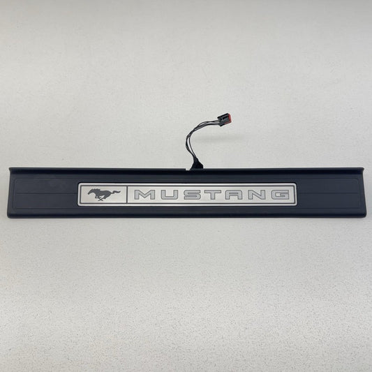 FR3J 6313222 AA / FR3J6313222AA 24-26 Ford Mustang Passenger Right Illuminated Door Sill Scuff Kick Plate OEM
