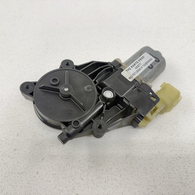 E 840 368 002 / E840368002 14-24 Maserati Ghibli Right Front Or Right Rear Door Window Regulator Motor OEM