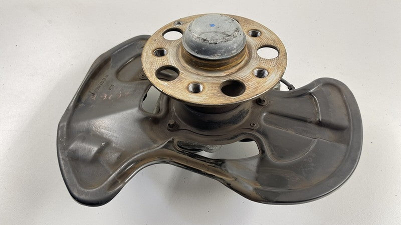 2044202644 / A2044202644 / A 204 420 26 44 2644 12-14 MERCEDES BENZ W204 C250 RIGHT FRONT SPINDLE KNUCKLE HUB BEARING OE