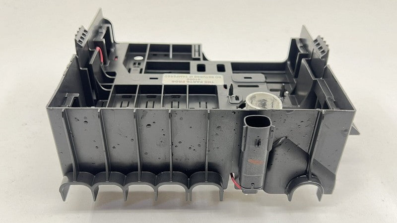 84986478 22-24 CADILLAC CT4 V BLACKWING REAR BATTERY FUSE RELAY JUNCTION BOX 84986478 OEM