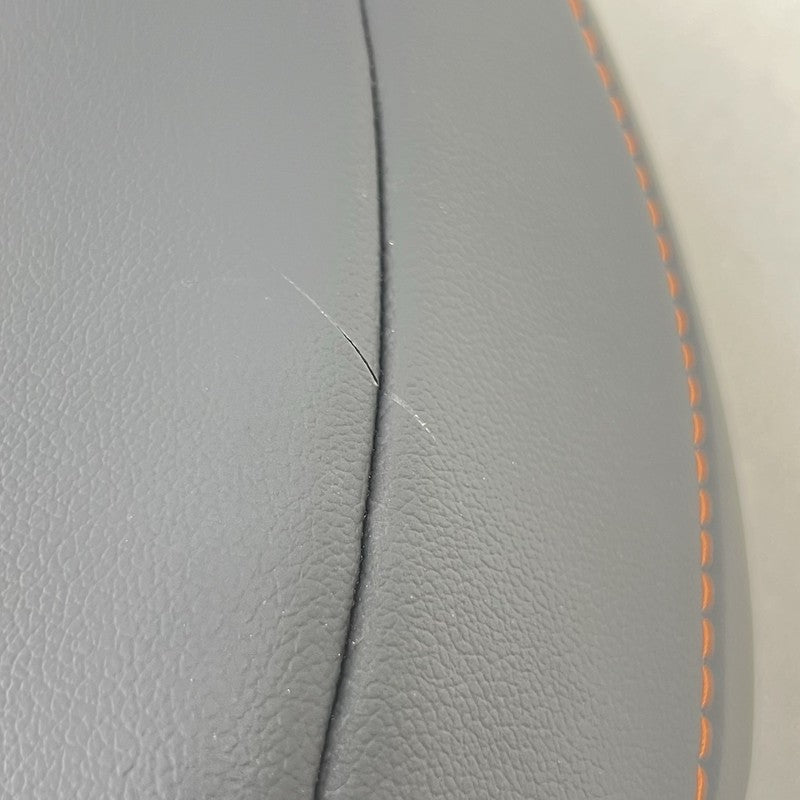 24-26 SUBARU CROSSTREK LIMITED LEFT AND RIGHT FRONT HEADREST HEAD REST PAIR OEM