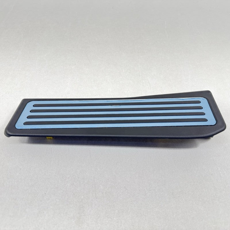 84898398 22-25 CADILLAC CT4 CT5 V BLACKWING FOOT REST TRIM 84898398 OEM