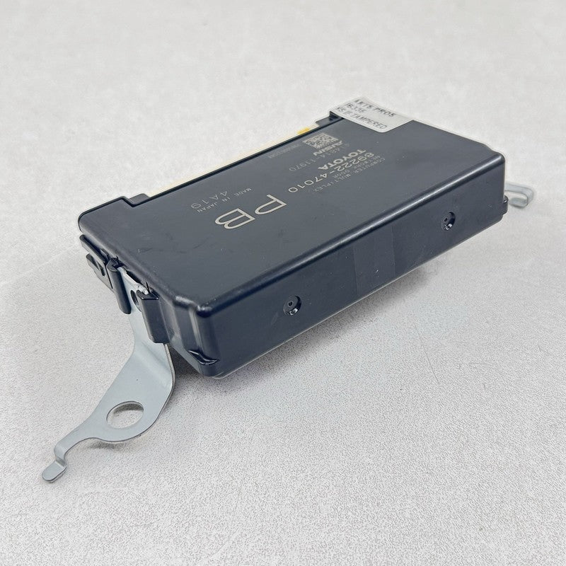 89222-47010 / 89222 47010 / 8922247010 23-25 Toyota Prius Multiplex Network Door Control Module 89222-47010 OEM