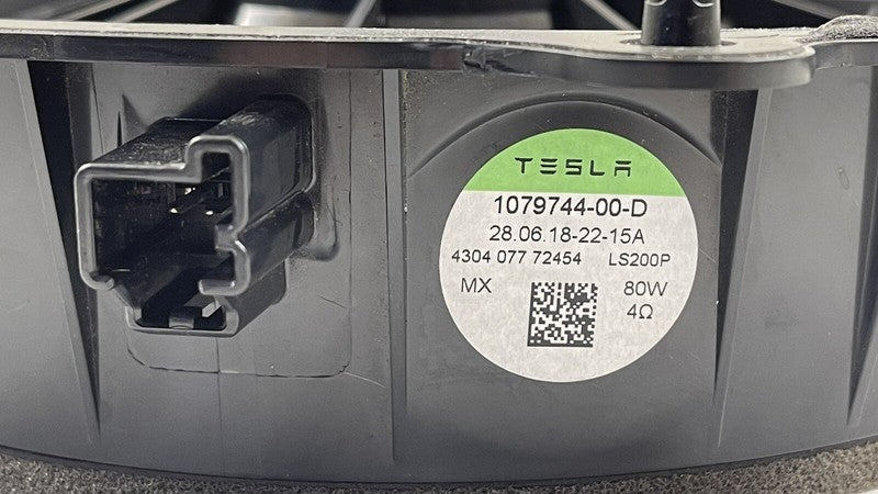 1079744-00-D / 1079744 00 D / 107974400D 17-19 TESLA MODEL 3 LEFT OR RIGHT FRONT DOOR SPEAKER 1079744-00-D OEM