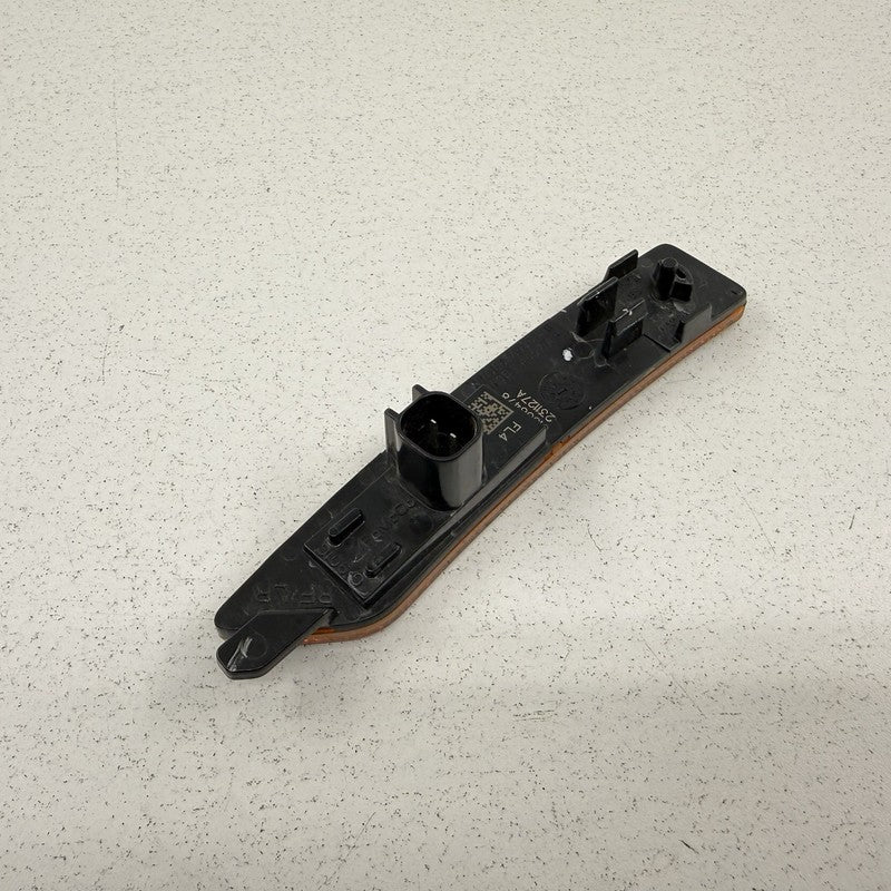 24-26 Ford Mustang Passenger Right Front Side Marker Reflector Light L