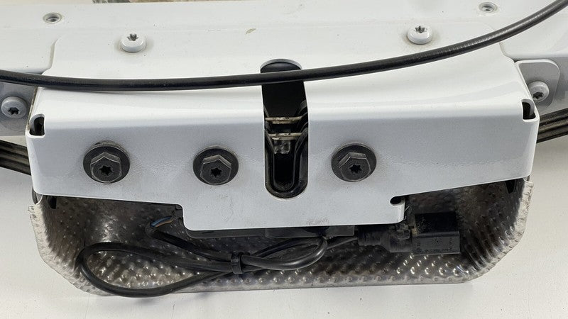 08-15 AUDI R8 SPYDER REAR CROSSMEMBER FRAME SUPPORT BRACKET HATCH LATCH LOCK OEM