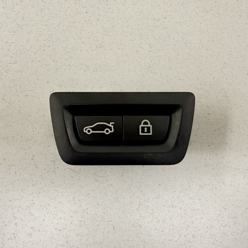 61319275121 11-16 BMW M5 528 535 550 F10 Rear Trunk Lock Open Release Button Switch OEM