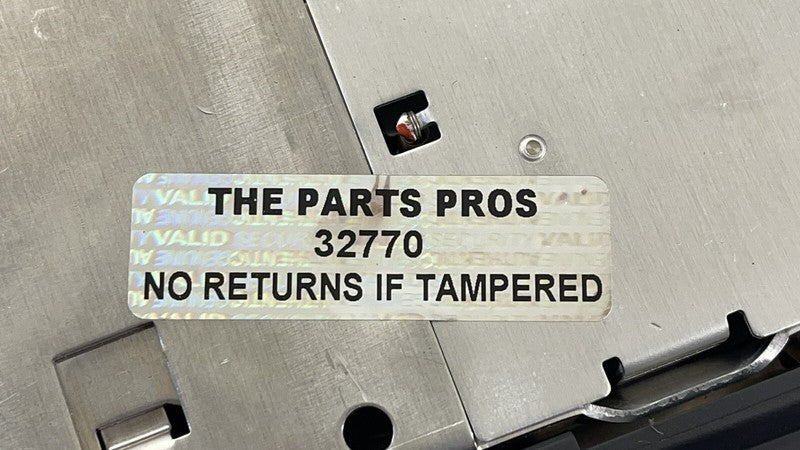 2218200326 / A2218200326 / A 221 820 03 26 0326 07-09 MERCEDES BENZ W221 S550 NAVIGATION CD CHANGER PLAYER COMMAND HEAD 