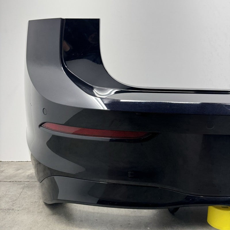 5H6 807 421 B / 5H6807421B 22-24 VOLKSWAGEN GOLF R REAR BUMPER COMPLETE W/ PARKING SENSORS & DIFFUSER OEM