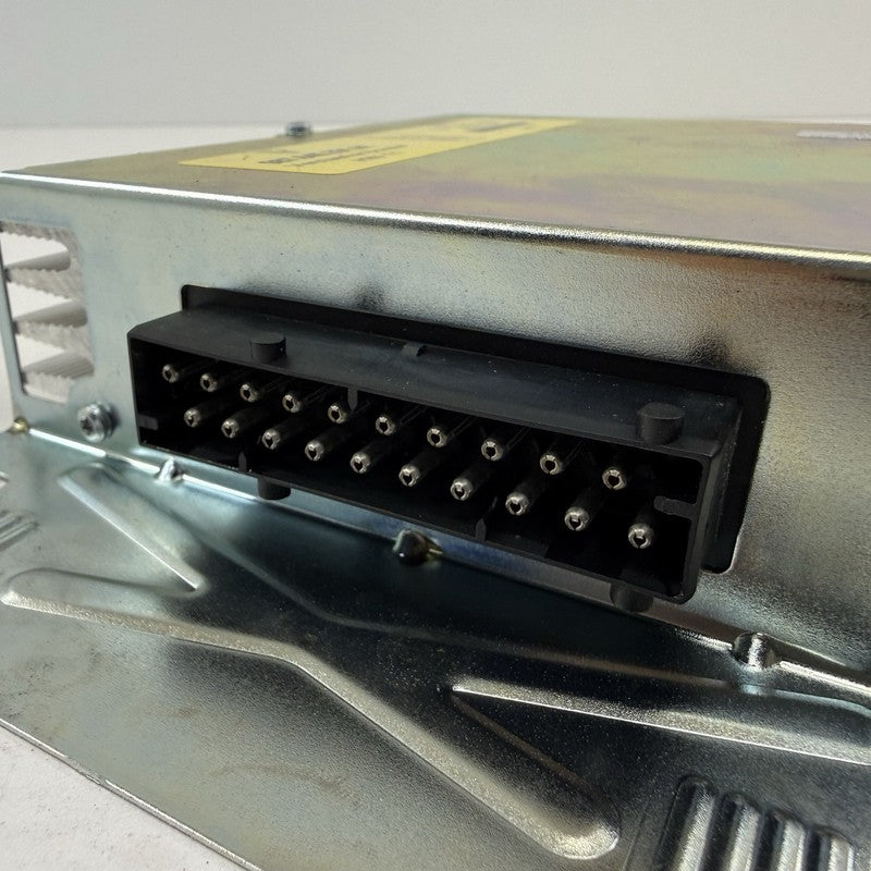 987.645.331.01 / 987 645 331 01 / 98764533101 05-08 Porsche Boxster Cayman 987 Amplifier Radio Audio Sound System Module