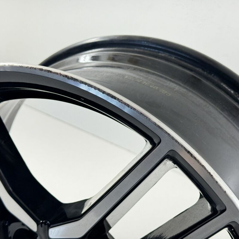 JR3C-1007-BA / JR3C 1007 BA / JR3C1007BA 18-23 FORD MUSTANG GT WHEEL RIM 18x8 +40 OFFSET JR3C-1007-BA OEM