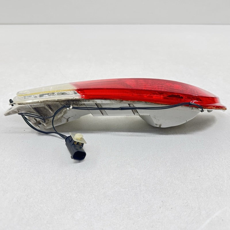 7 841 121 / 7841121 06-10 BMW M6 E63 E64 Driver Left Rear Lower Bumper Tail Light Lamp 7841121 OEM