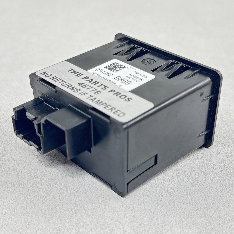 13529869 22-24 CADILLAC CT5 V BLACKWING CENTER CONSOLE USB PORT SD CARD SLOT READER OEM