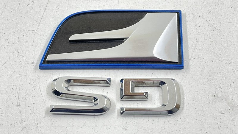 75443-30780 / 75443 30780 / 7544330780 16-20 LEXUS GS F REAR TRUNK EMBLEM BADGE LOGO NAMEPLATE OEM