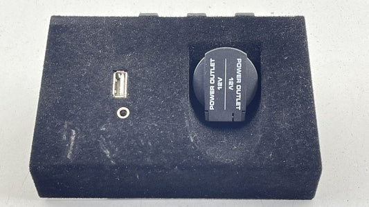 970.553.345.02 / 970 553 345 02 / 97055334502 10-16 PORSCHE PANAMERA 12V POWER OUTLET USB PORT AUXILIARY JACK 9705533450