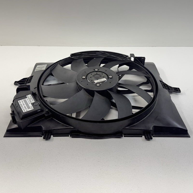 2 282 943 / 2282943 06-10 BMW M5 M6 E60 E63 E64 S85 Cooling Radiator Fan With Shroud Assembly OEM